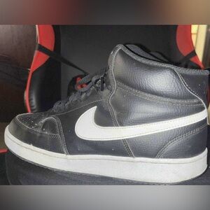 Nike Court Vision Mid